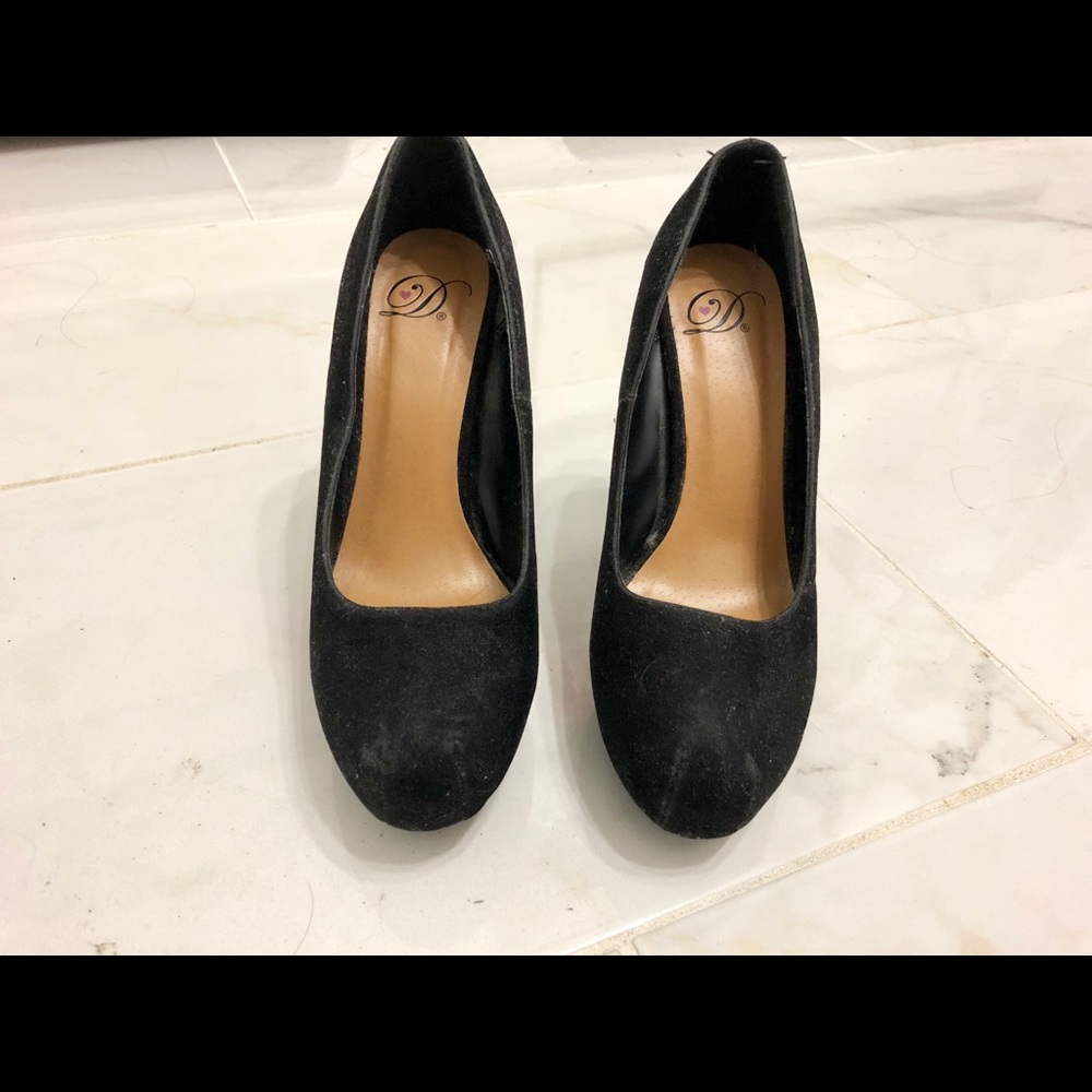 BLACK MARYJANE PUMP
